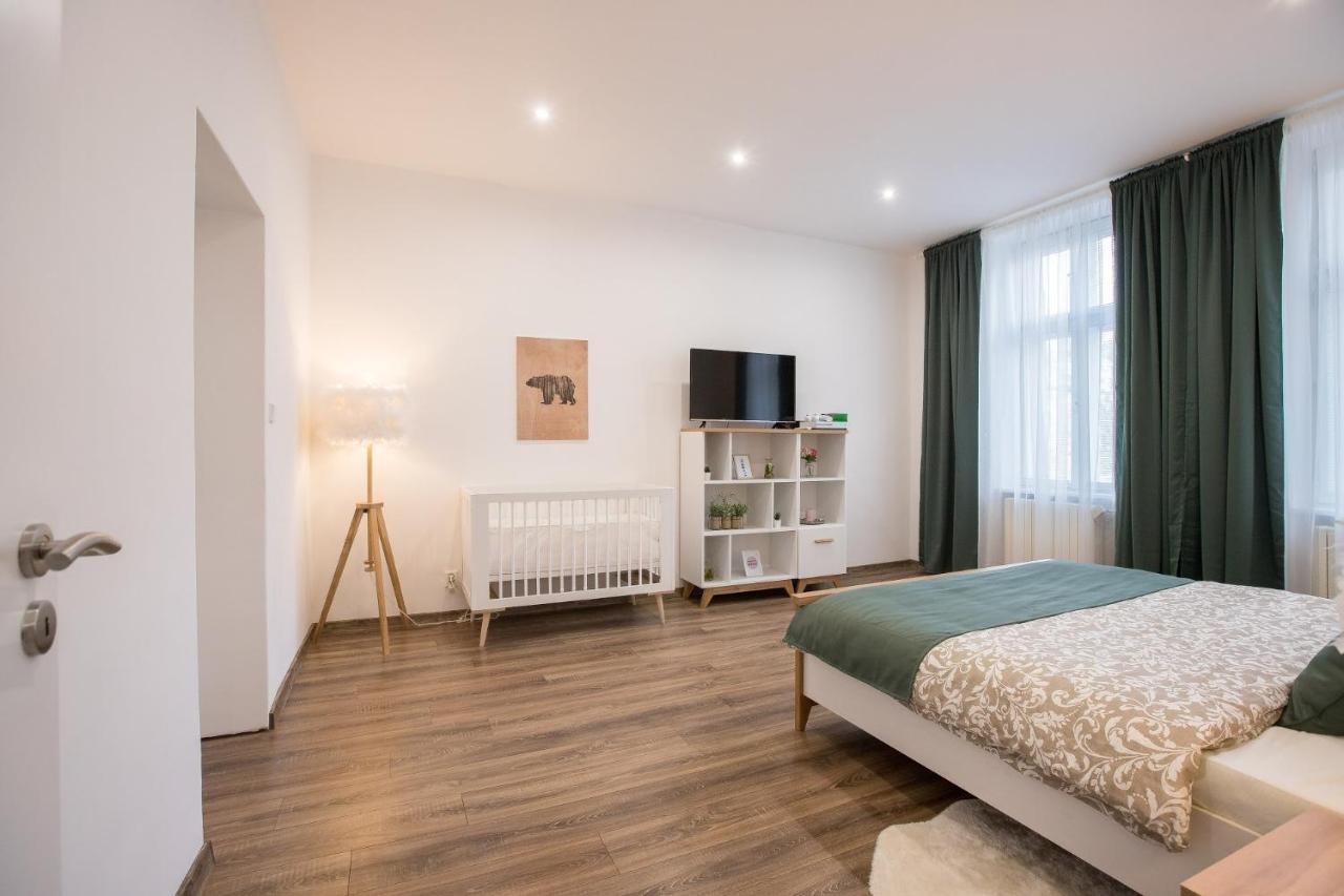 Family Apartment Ostrava Dış mekan fotoğraf