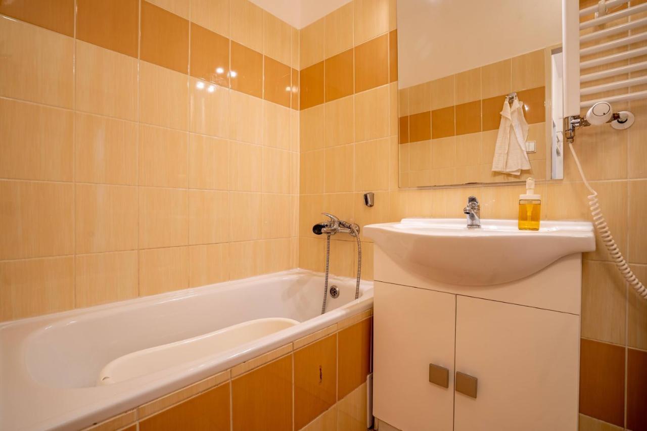 Family Apartment Ostrava Dış mekan fotoğraf