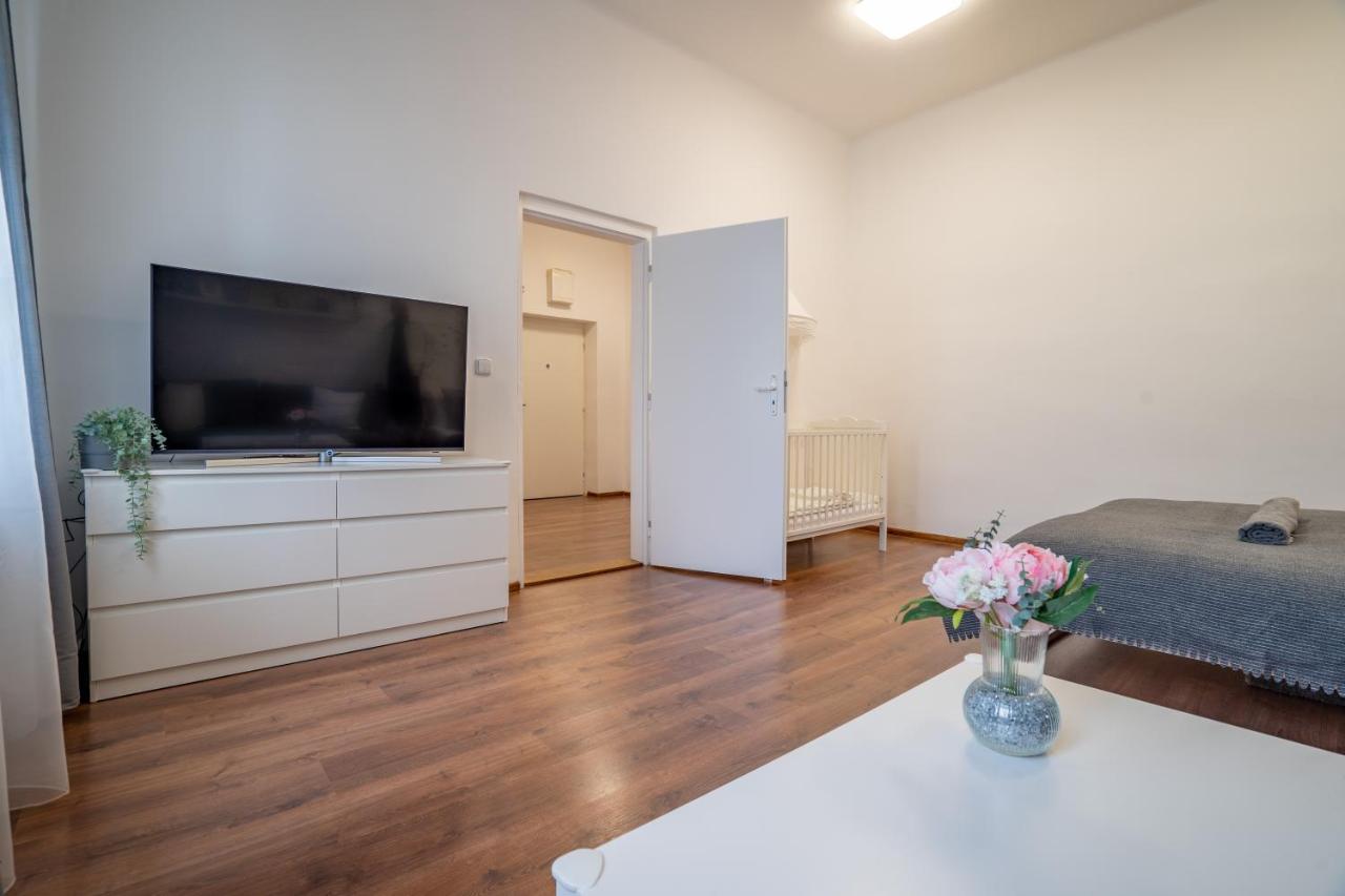Family Apartment Ostrava Dış mekan fotoğraf