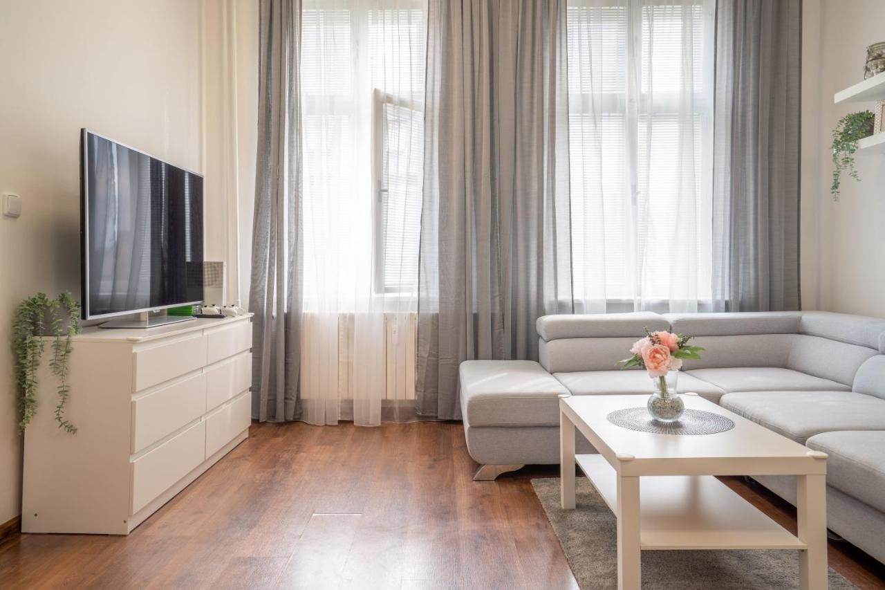 Family Apartment Ostrava Dış mekan fotoğraf