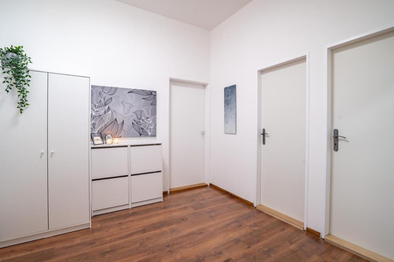Family Apartment Ostrava Dış mekan fotoğraf